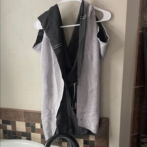 Lululemon Athletica Gray and Black Knit Fabric